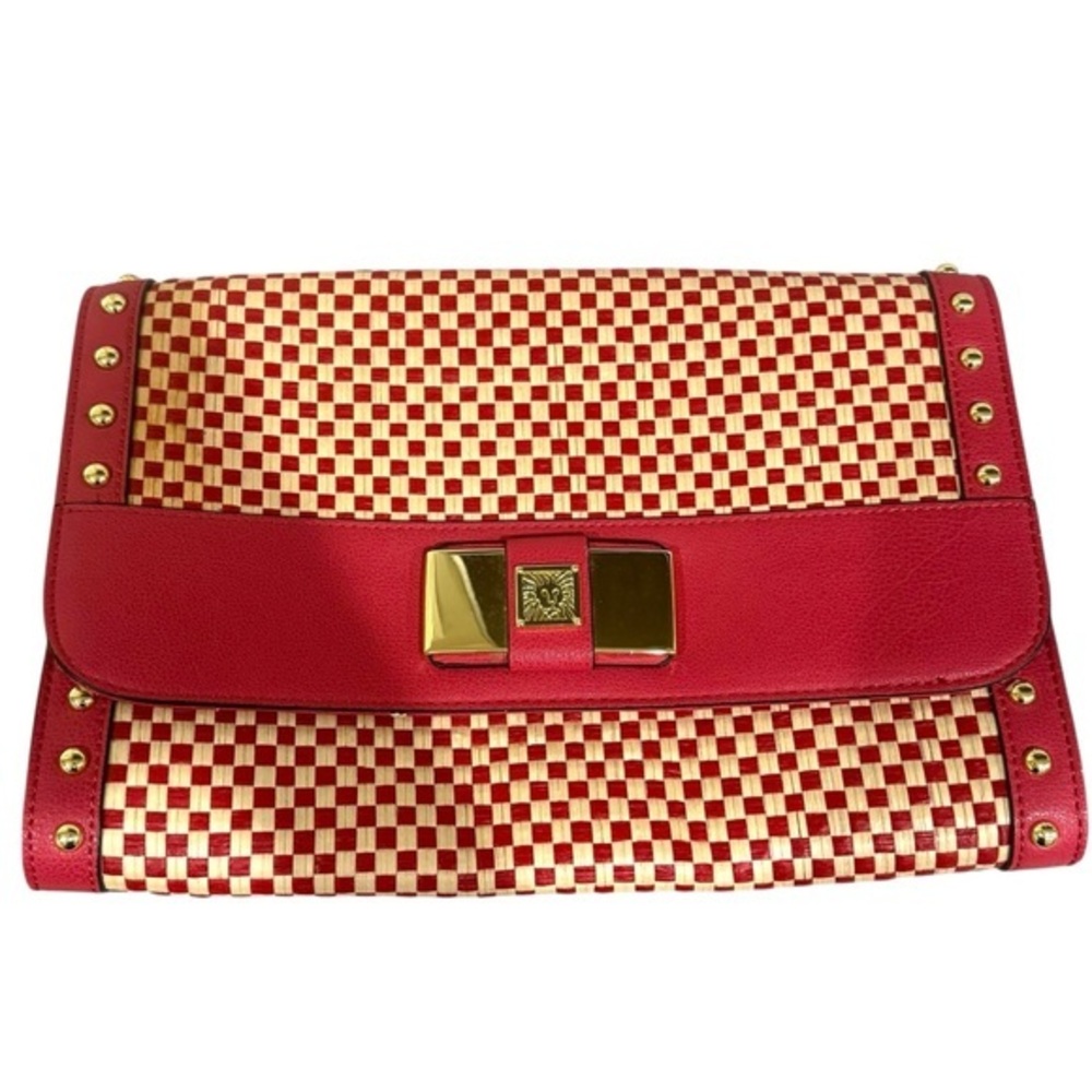 🌟 Anne Klein Vintage Woven Clutch – Red & Natural with Gold Stud Accents 🌟